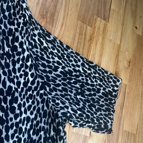 Torrid Black and White Leopard Print Blouse - Picture 3 of 4